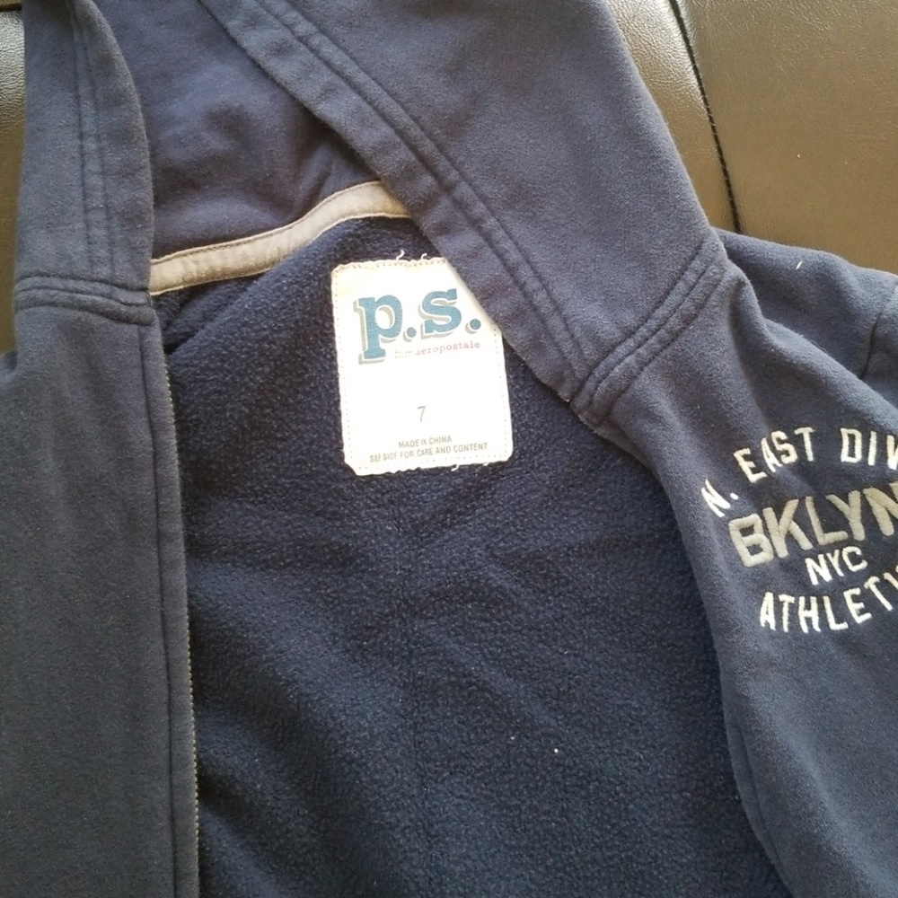 Boys zip up hoodie
